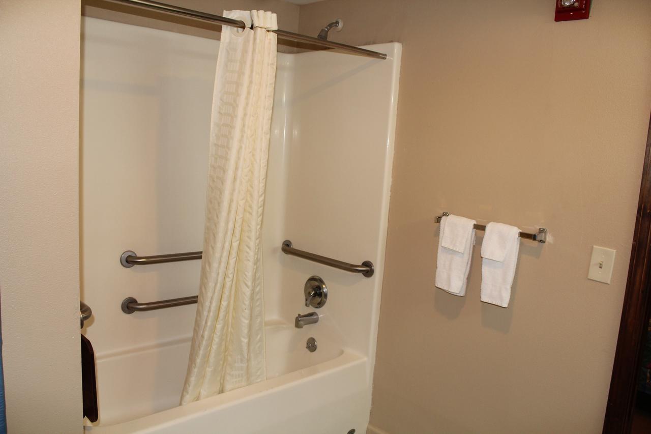 Highland Inn Denham Springs Baton Rouge East エクステリア 写真